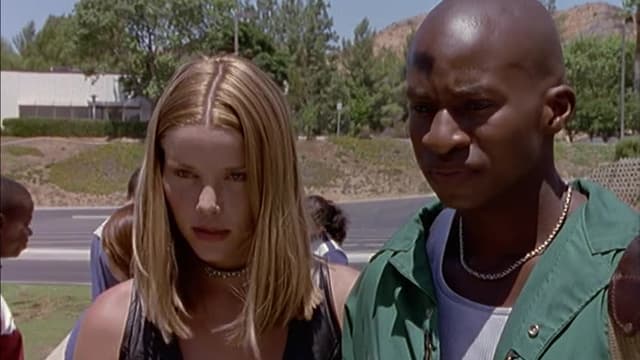 Watch Power Rangers Lost Galaxy S07:E34 - Turn Up the Volume - Free TV ...