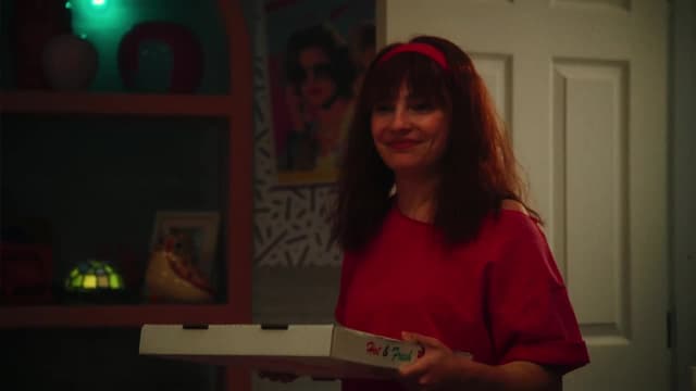 S11:E08 - Strange Creatures / Pizza Panic Party / The Man in the Back Seat