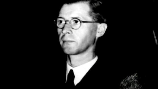 S01:E06 - Vidkun Quisling