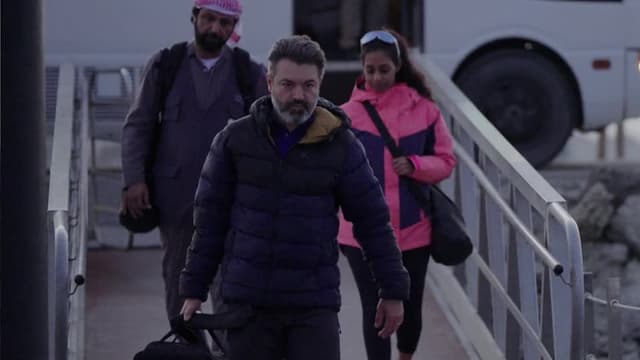 S01:E05 - In Search for Dugongs