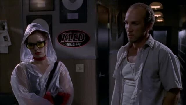 S01:E02 - Dead Air / Renovation