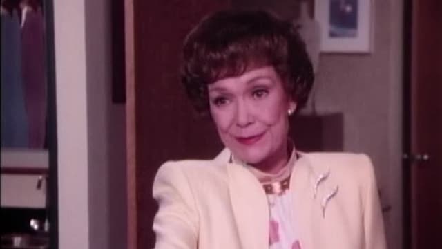 S07:E16 - A Madness Most Discreet