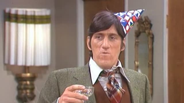 S01:E04 - Lionel, the Playboy