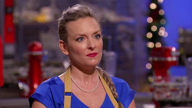 S02:E04 - Thanksgiving Around the Corner