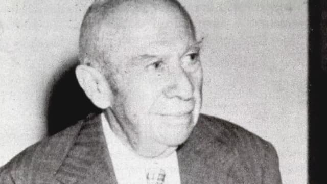 S01:E07 - The Estate of Pierre Dumaine