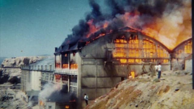 S04:E02 - Secret of Supervillain Island