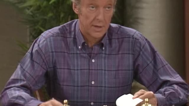 S08:E813 - Arnold's Initiation