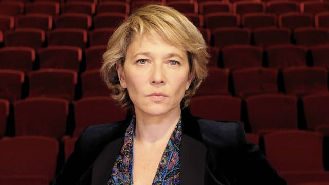 S01:E07 - Queen for a Day