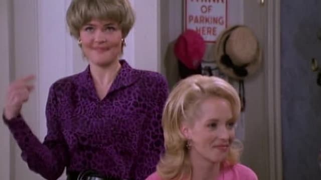 S01:E15 - Hilda and Zelda: The Teenage Years