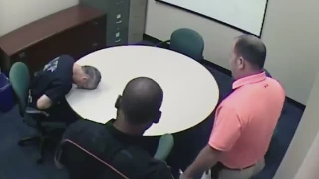 S01:E14 - Episode 14