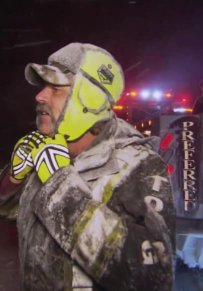 Watch Heavy Rescue: 401 S04:E01 - We're Jumping In - Free TV Shows | Tubi
