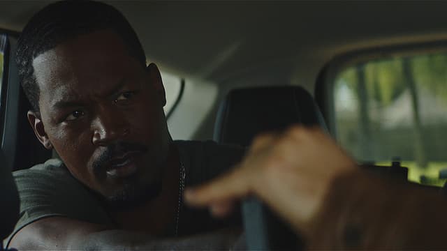 S03:E04 - Under the Wing