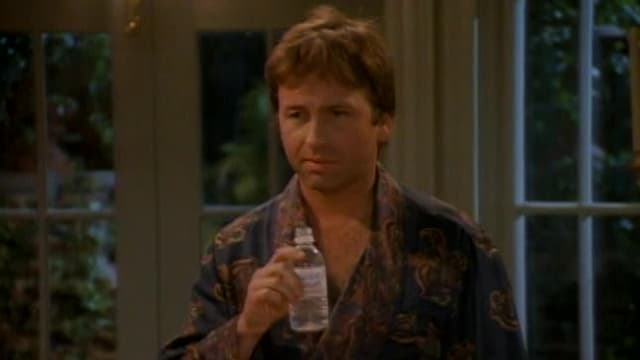 S01:E03 - Three Men and a Bed
