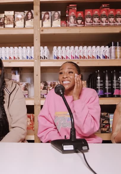 S02:E04 - Customer Cusses Nella Rose & Chloe Burrows STEALS From Auntie poster