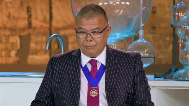 S09:E09 - Final: Jonathan Van Tam