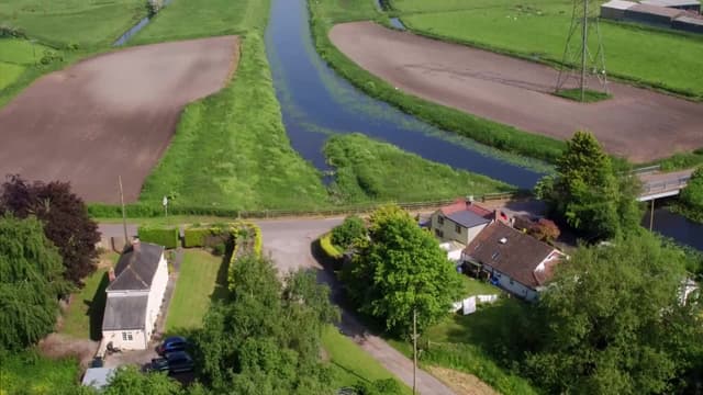 S01:E05 - Somerset & Dorset