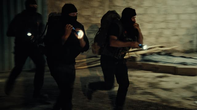 S04:E09 - Interrogation