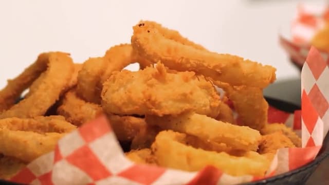 S01:E06 - Houston's Favorite Barbecue