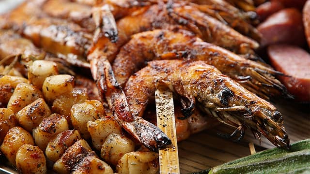 S02:E03 - Gulf Coast Grill