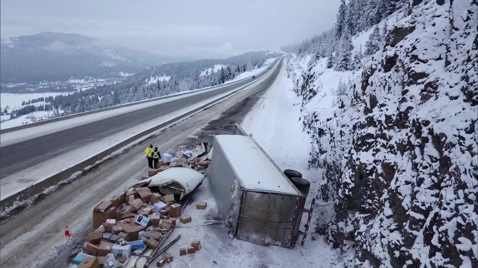 Watch Highway Thru Hell S08:E05 - Return to Sender - Free TV Shows | Tubi