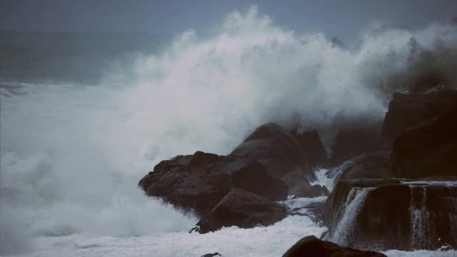 S01:E05 - Rise of the Sea Level