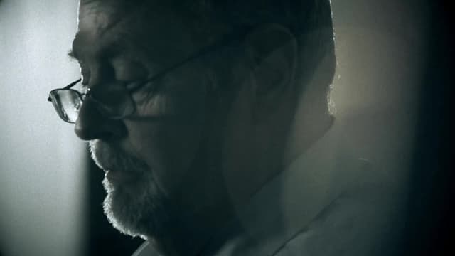 S01:E17 - Hawaiian Horror