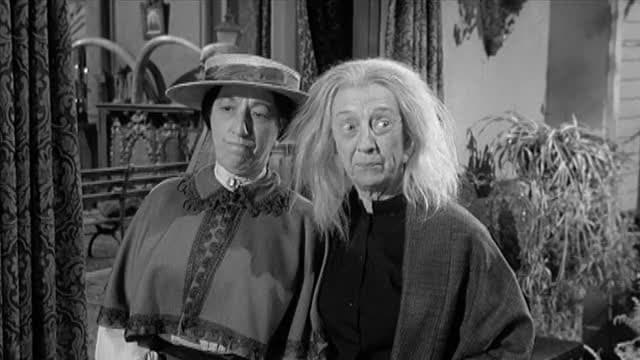 S02:E02 - Morticia's Romance (Pt. 1)