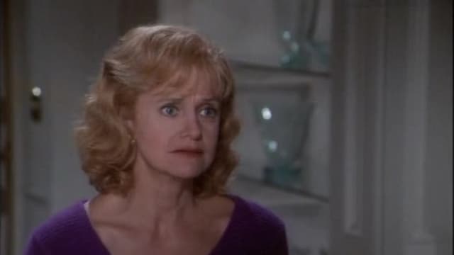 S04:E10 - The Things We Do for Love