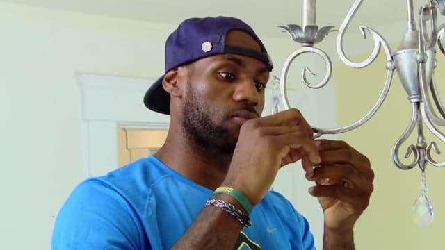 S05:E13 - A Room of Their Own