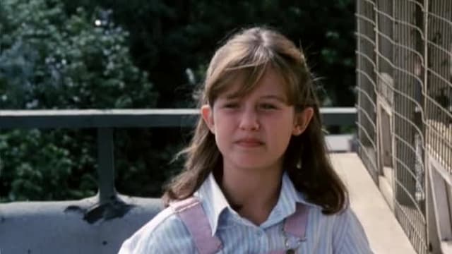 S01:E06 - Flight on a Dead Pigeon