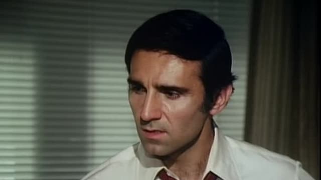 S02:E17 - The Sniper