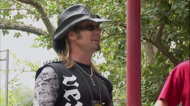 S02:E15 - Bat Attack