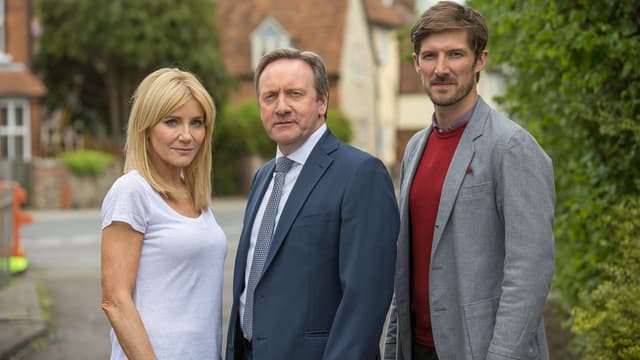 S18:E02 - The Incident at Cooper Hill