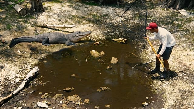 S01:E13 - Trapped by the Dry Season