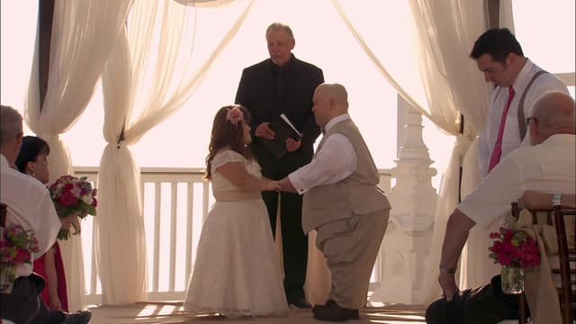 S01:E09 - Here Comes the Bride