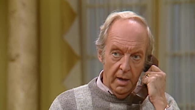 S07:E719 - Russian Embassy