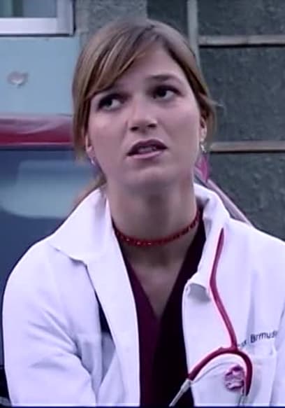 S01:E02 - Una urgencia para Uribe poster