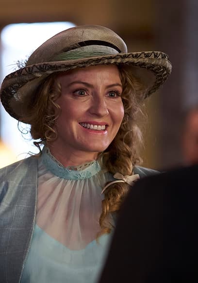 Watch Murdoch Mysteries S12:E01 - Murdoch Mystery Mansion - Free TV ...