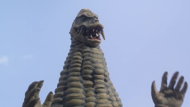 S01:E04 - Winning Ball of Light