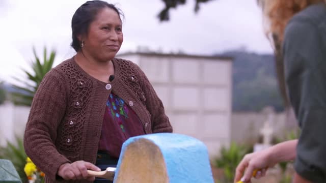 S01:E15 - Guatemala: Kites for the Dead