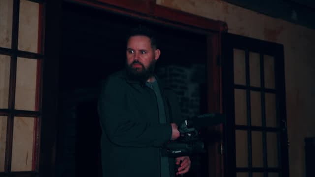 S01:E03 - Paper & Fire