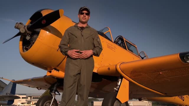 S03:E01 - WWII Pilot Training - T-6