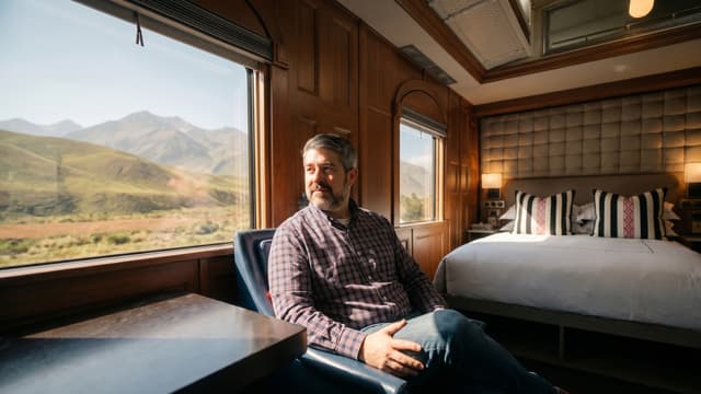 S01:E07 - First Class Train Across Peru