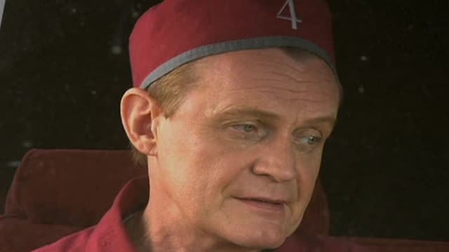 S04:E16 - Moss
