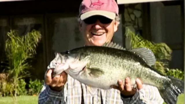 S03:E17 - Urban Bass Legends: Lake Mission Viejo