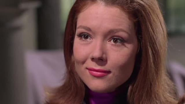 S05:E01 - From Venus With Love