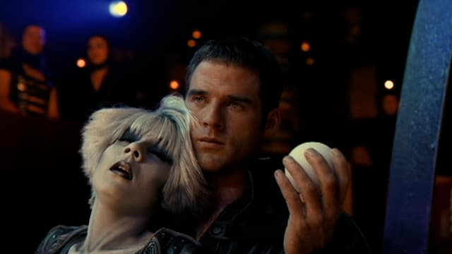 S03:E13 - Scratch N Sniff