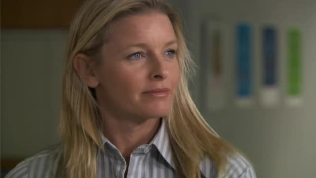 S11:E25 - Horses for Courses