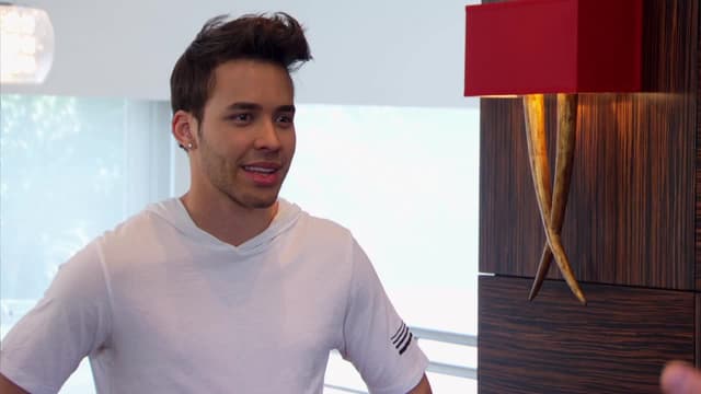 S10:E06 - Prince Royce's Royal Tank