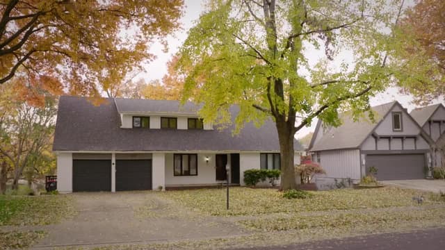 S06:E07 - Lavish Lake Luxury